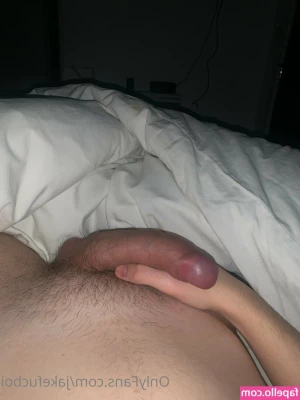 jakefucboi - Mmm steamy showers are the best