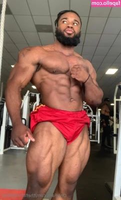 thefitfreakkfree - Happy holidays 🥰