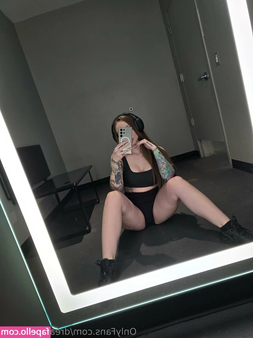 dream.withjess [ dream-withjess ] - Little bit of posing after lift