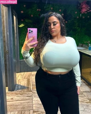 Pettiana | Cypriotmami [ pettiana-cypriotmami ] - If that baby is waiting in your bed what would you do