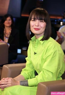 Alice Sara Ott [ alice-sara-ott ] - If you re not sending  you re worthless to me