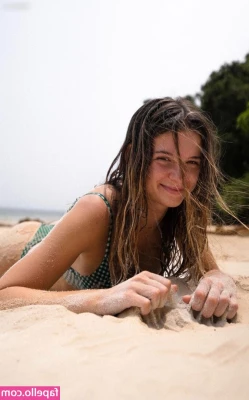 Emilia Beattie [ emilia-beattie ] - Who wants it