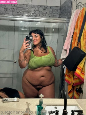 Charlotte Godoy [ charlotte-godoy ] - Ass teasing 😈