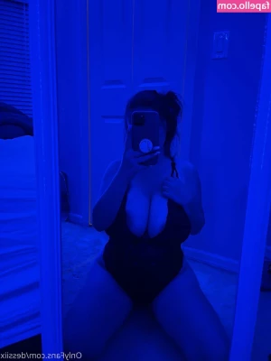 Destany - Esas fotografías se ven muy bien