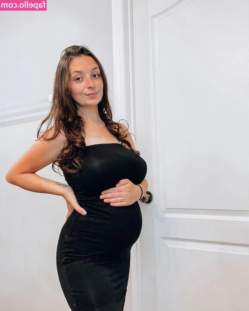 Destany - Wanna cum in me? ❤️