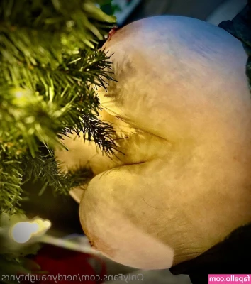 nerdynaughtynrs - Do you like a bit of shiny PVC 😍