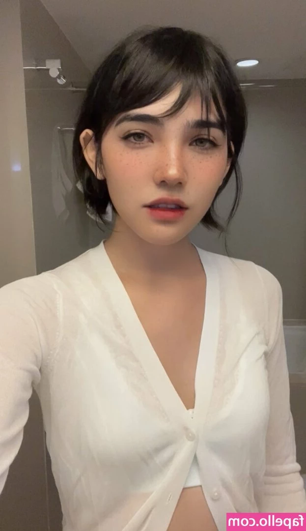 Sanagi Yuzu [ sanagi-yuzu ] - What my friends see when they with me