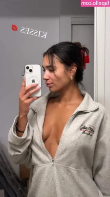 Genna Barton [ genna-barton ] - Another quickie one at the public restroom   what s better