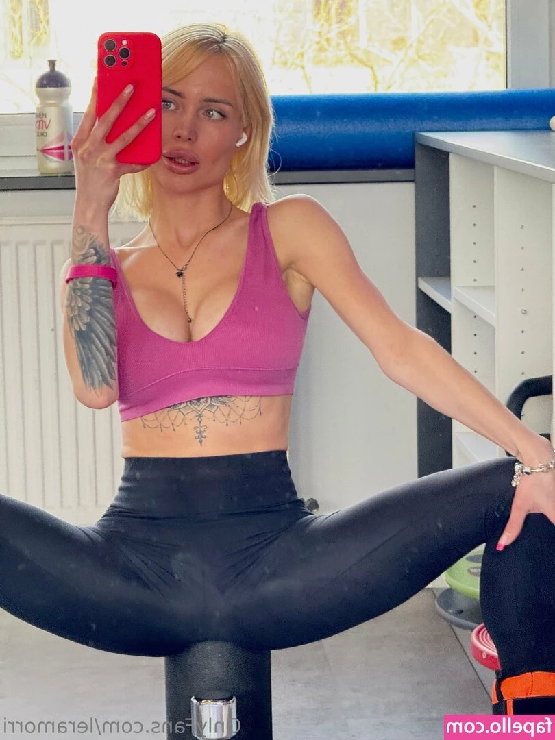 leramorri - These pics are kinda hot from a sexting session I did today