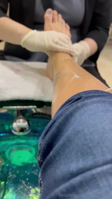 nakedneve - Happy Monday!! Let’s start the week off right!