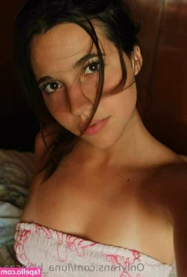 luna_blancaa [ luna-blancaa ] - Oops  think I got caught