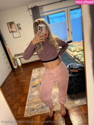sophiesplayground - sending you some love to brighten your day 🥰✨