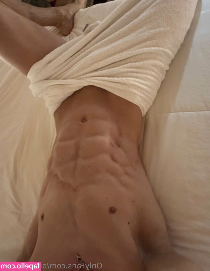 andrii_shine [ andrii-shine ] - booty lovers say hi?
