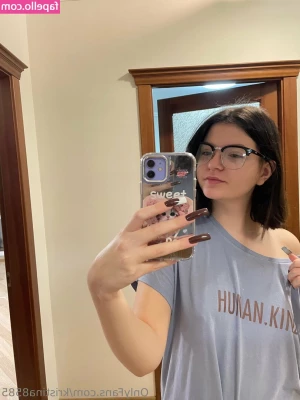 kristina8585 - good morning 😇 I changed my hair color. Do you like it?