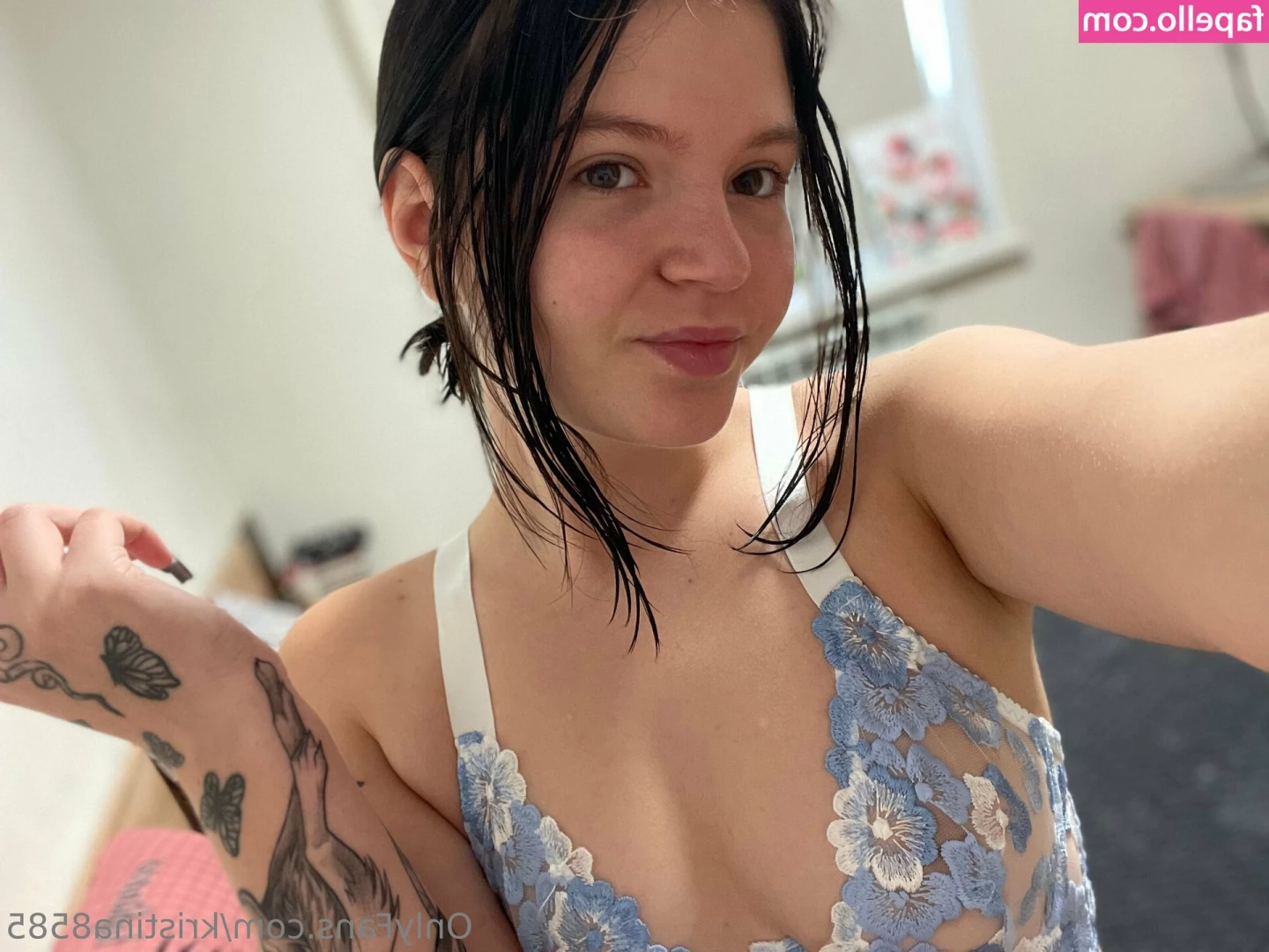 kristina8585 - Me in black. So hot and perfect