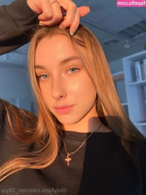 ren_18y.o [ ren-18y-o ] - Give me an example of  dirty talk  Can you be a sexual provocateur