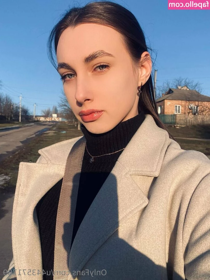 ren_18y.o [ ren-18y-o ] - Anyone have sex outside
