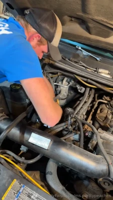 xratedpeachvip - Three hotties is better than one. @damacosmica @chelseamcgehee_