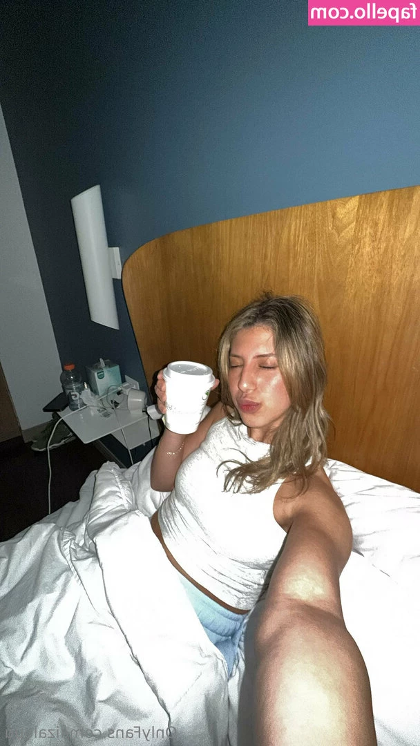 lizalouu - After a long day in the road and waiting to get unloaded  I couldn t