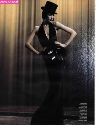 Caitriona Balfe [ caitriona-balfe ] - Getting ready to go out.. what are yall doing this MDW weekend?