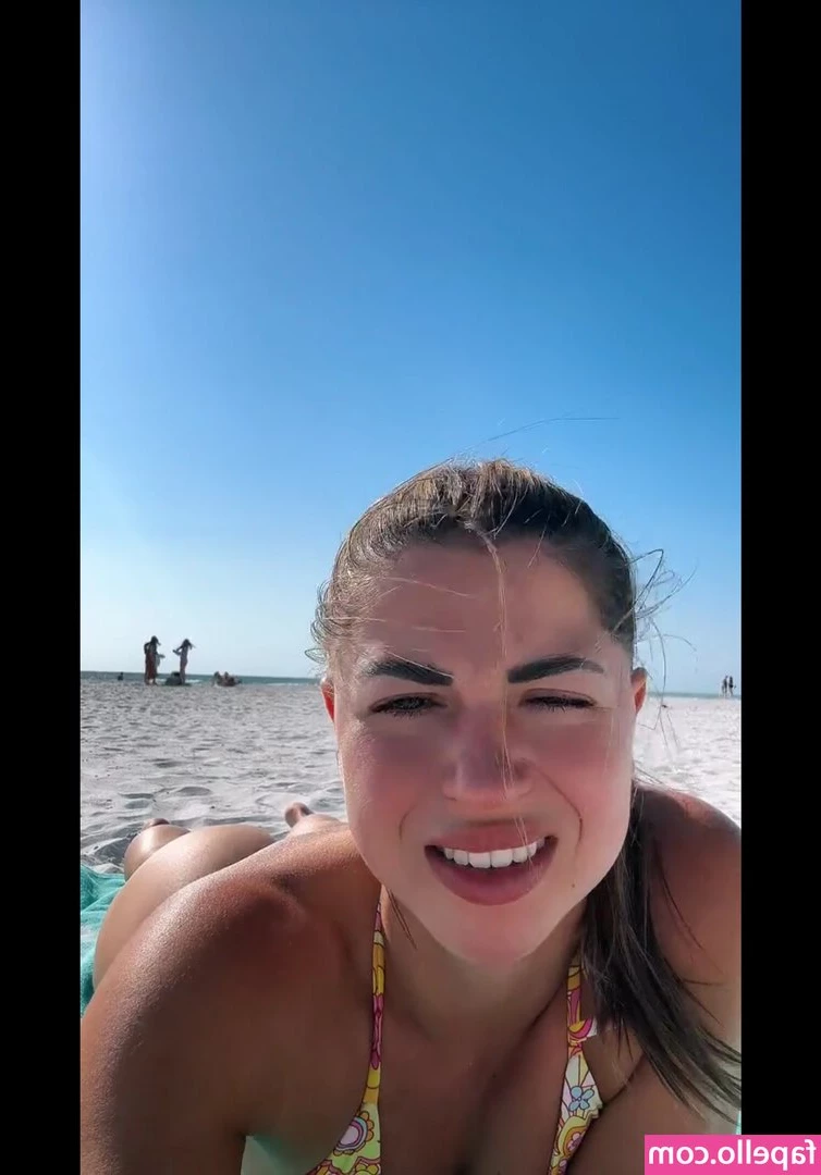 Nicole_Breece [ nicole-breece ] - Si commenta da solo