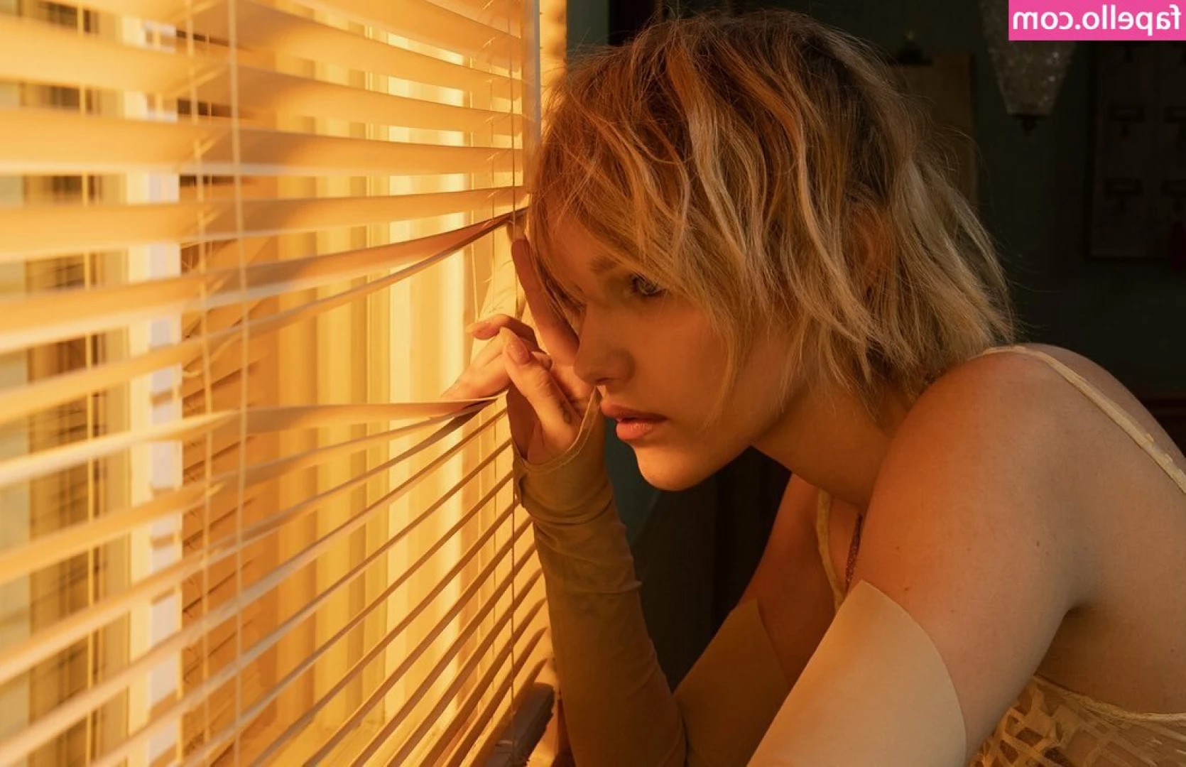 Grace VanderWaal [ grace-vanderwaal ] - Don t let me feel alone