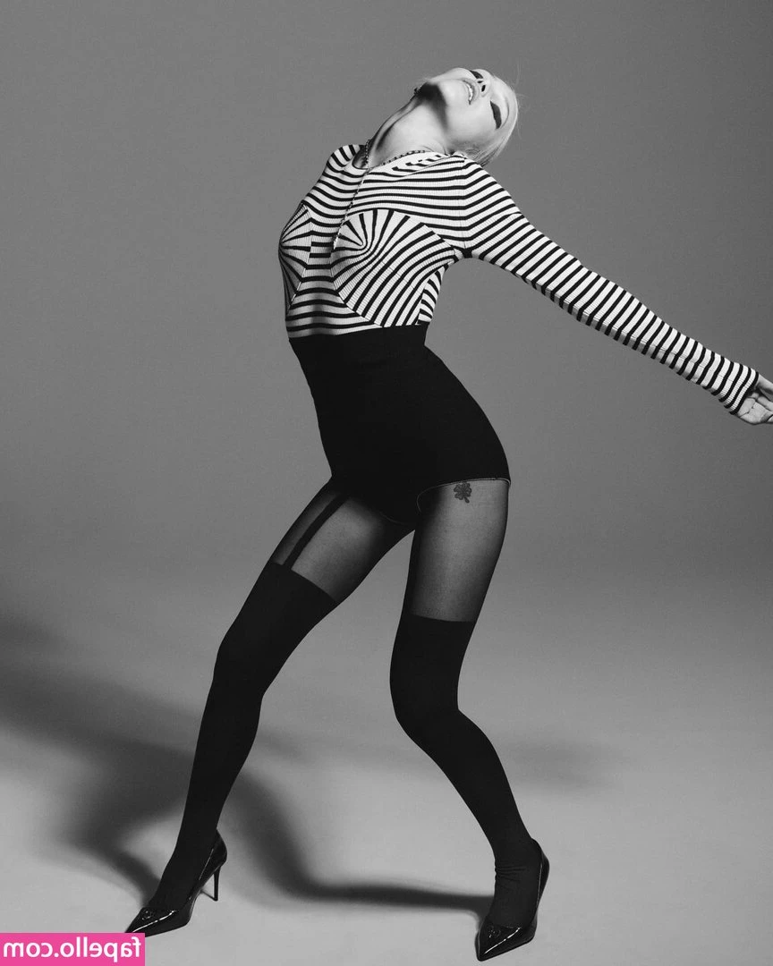 Grace VanderWaal [ grace-vanderwaal ] - Big Tits Fans