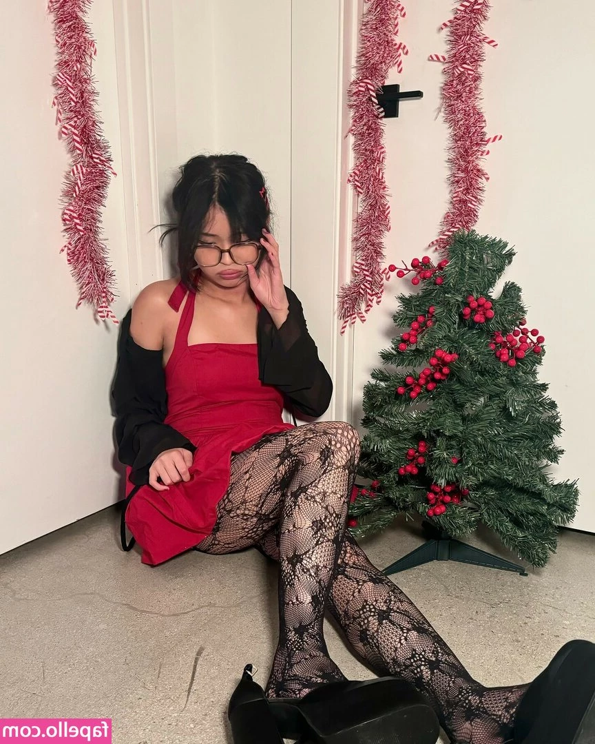 Lyn Lapid [ lyn-lapid ] - Merry Solstice