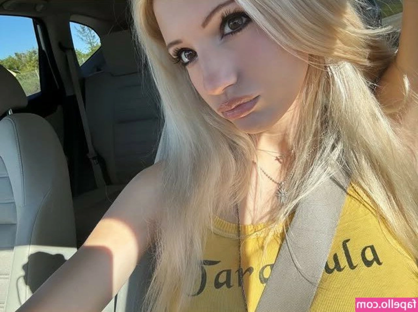BestBlondiiecb - Do I look cute in this outfit