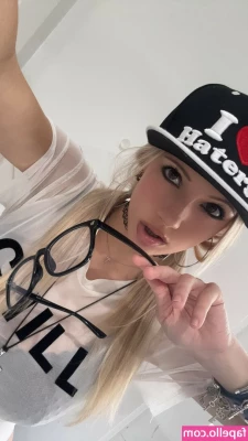 BestBlondiiecb - Iâ m sorry for breaking promises but my cosplay packages are delayed
