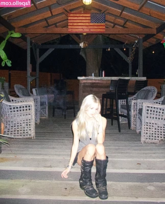BestBlondiiecb - book a story with me