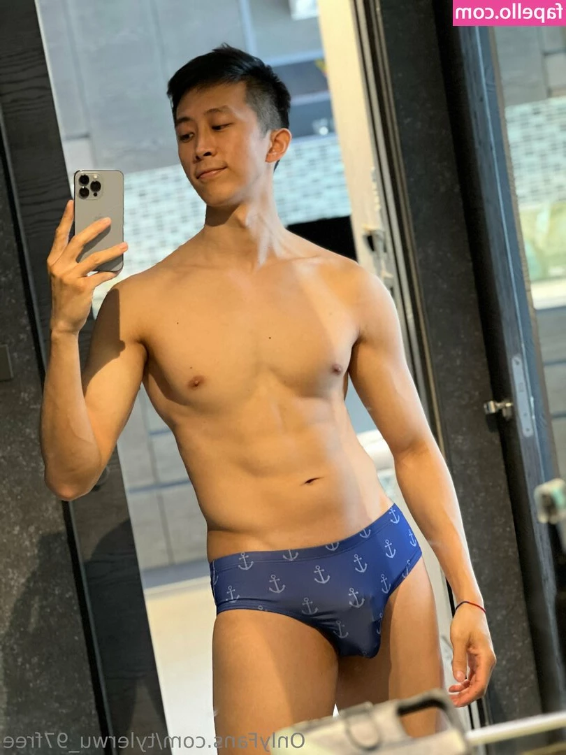 tylerwu_97free [ tylerwu-97free ] - Muscle showoff with butthole part 2   Throwback