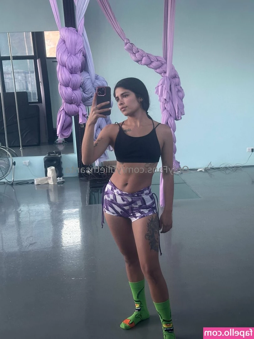 yuliethsanta [ yuliethsanta-1 ] - This is such a satisfying sound