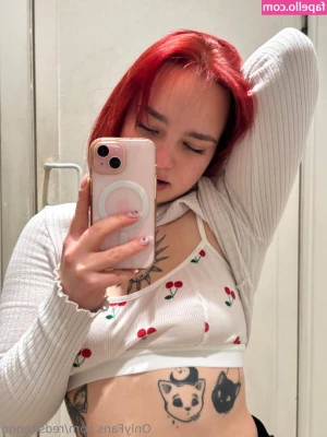 redsirennn - Naughty or nice?