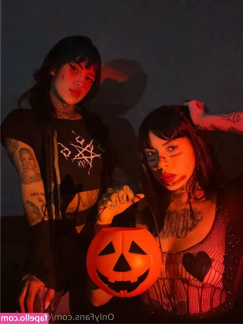 deadollfree - How about some pussy tonight baby