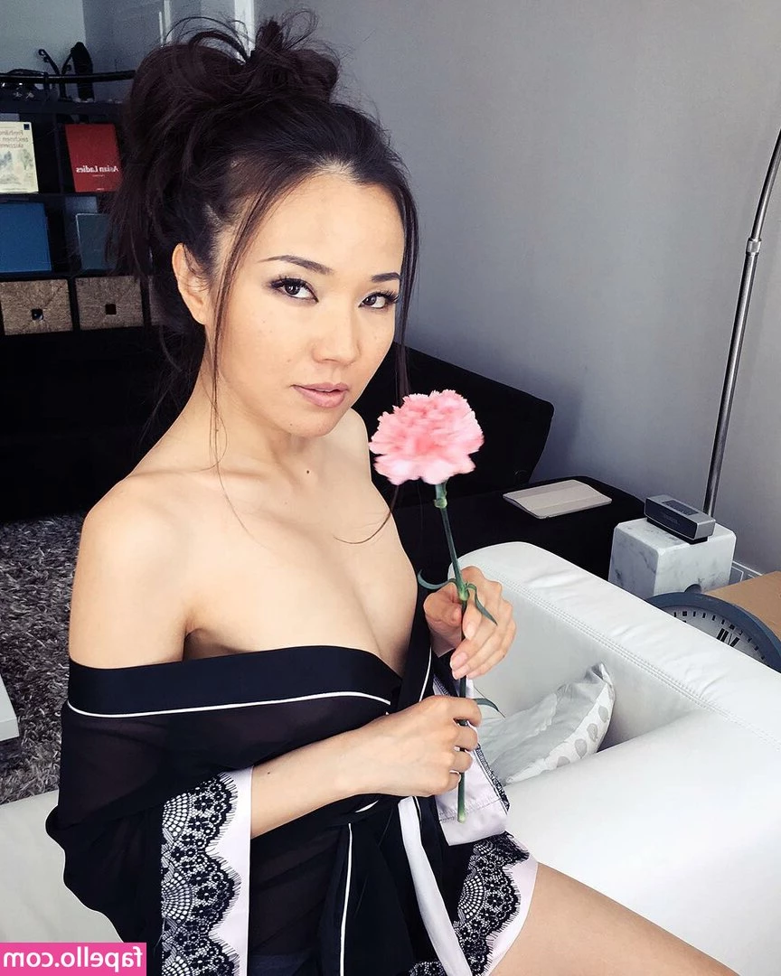 iamtaisia - Soap boobies😜💦