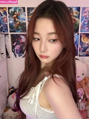 Kiittwy - Pussy always so wet and ready to take your dick😻