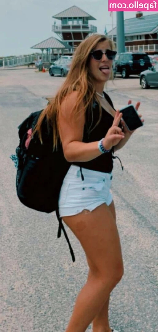 Mackenzie Alstrom [ mackenzie-alstrom ] - I’ll always have so much love for my fans🥰