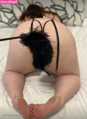 adrianahunny - Master spanking my pussy   omarbbcbeast