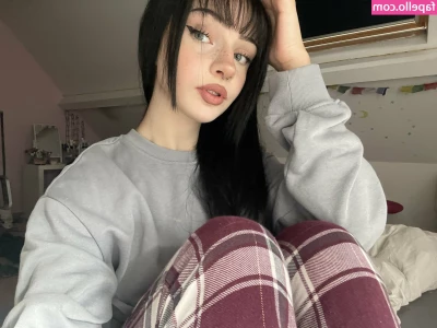 saabine777 - Don't keep me waiting too long!!😘💕