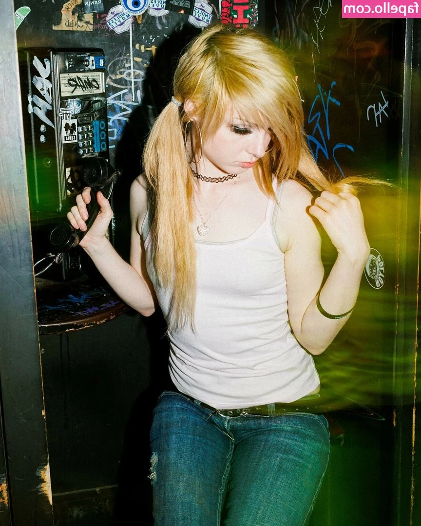 Shauna Dean Cokeland [ shauna-dean-cokeland ] - Bop bop