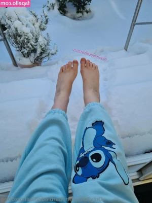 barbiedollfeetxoxofree - Oops  sorry I seem to have forgotten my panties