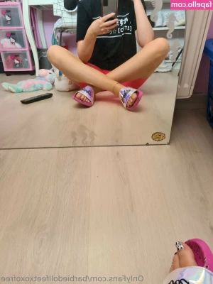 barbiedollfeetxoxofree - Returned from my seaside vacation and was all pent up, would you like