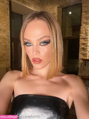 asibaddie - POV Foot Masturbation ♥