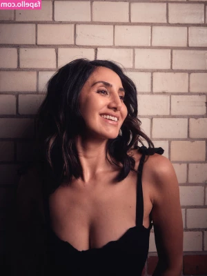 Narges Rashidi [ narges-rashidi ] - Fill my tank if you have enough strength🔥💦