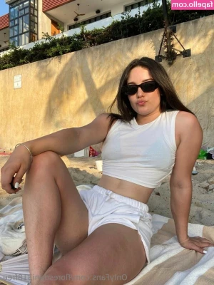 Daniela Flores [ daniela-flores ] - Do you love seeing me give head? If you want a nice video of me