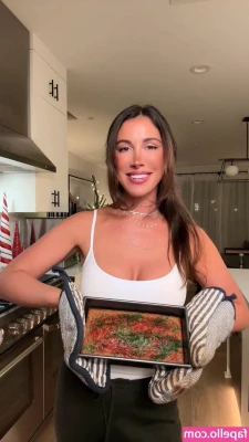 Kelsey Farese [ kelsey-farese ] - Strawberry