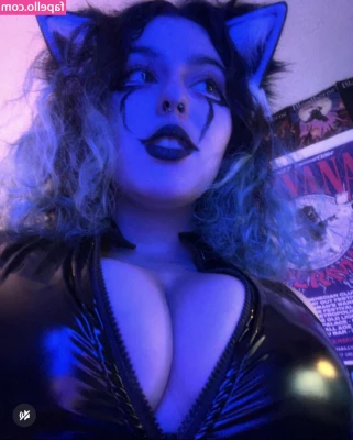 SmokeZenith - TWERK TUESDAY 😈🍑 in your Inbox’s now !! I’ve been naughty
