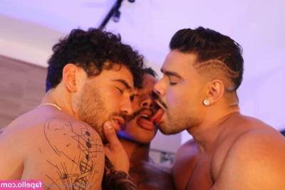  [ ricomarlonz ] - I hope you have a goodnight and sweet wet dreams   xoxo