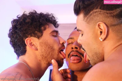  [ ricomarlonz ] - Lick it off :)